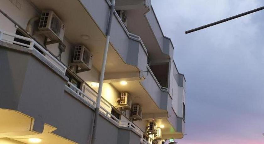Clear Water Hotel Garapan Exterior photo